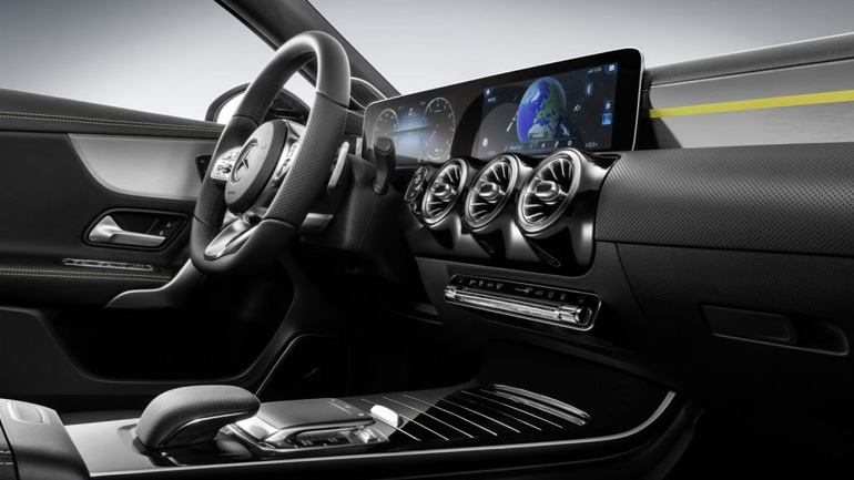 Τα κομμάτια της A-Class μπαίνουν στη θέση τους